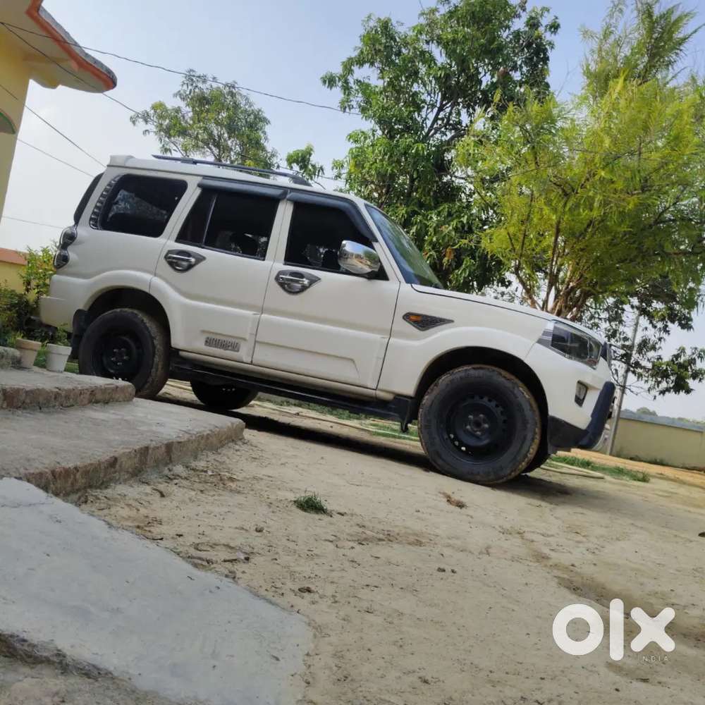 Mahindra Scorpio Plus 2016 Diesel All Thing Is Working Condition