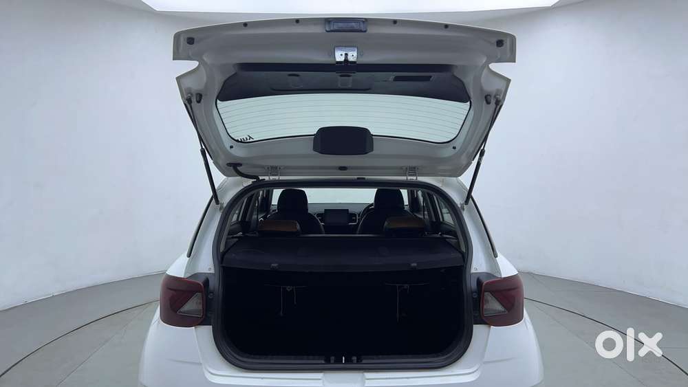 Hyundai Venue 1.2 S Plus, 2020, Petrol