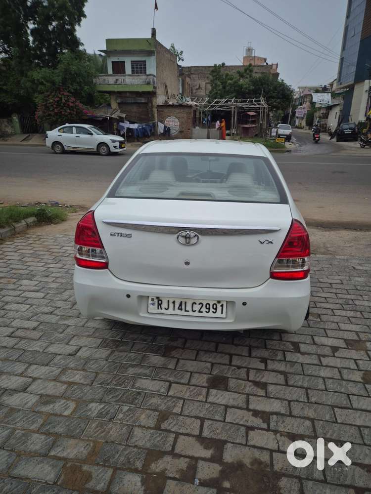 Toyota Etios Vx, 2015, Petrol
