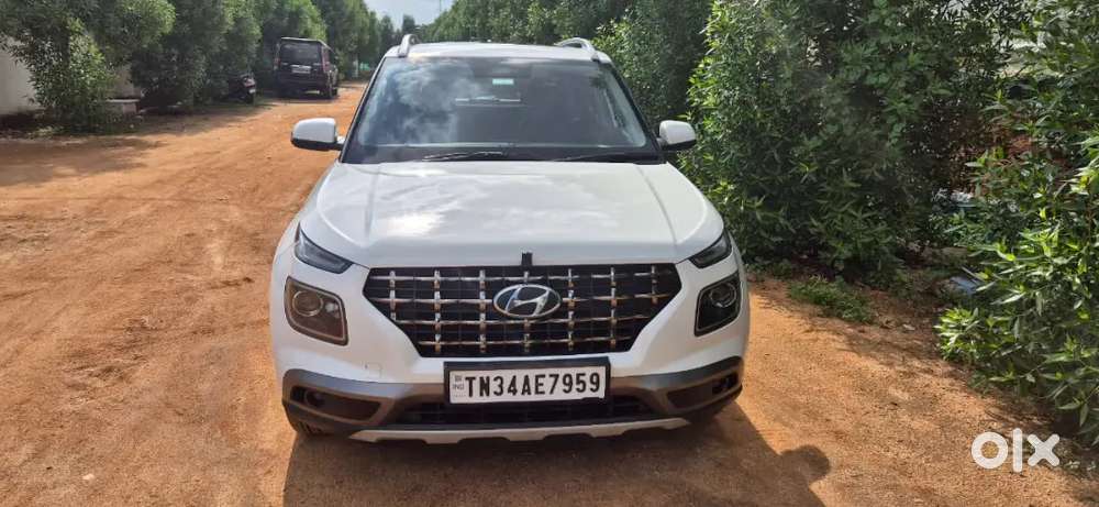 Hyundai Venue 2021 Diesel Well Maintained