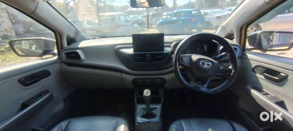 Tata Altroz 1.2 Xt, 2020, Petrol