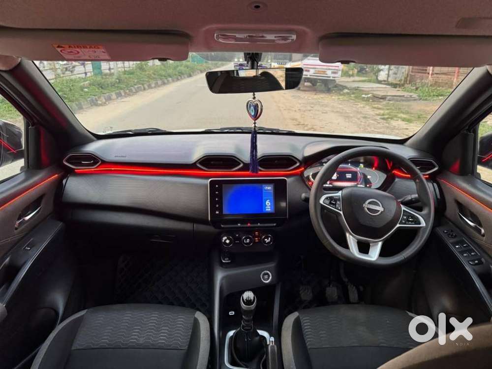 Nissan Magnite N-connecta Mt, 2025, Petrol