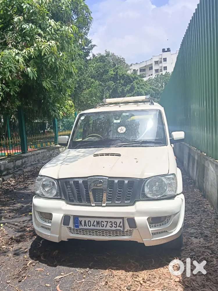Mahindra Scorpio 2009 manual
