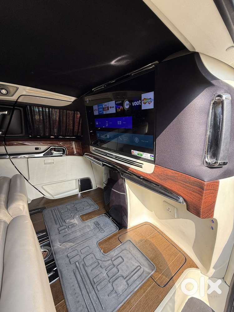 Toyota Innova Crysta