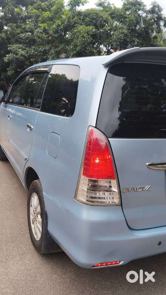 Toyota Innova 2.0 G4 Petrol 8-seater, 2009, Diesel