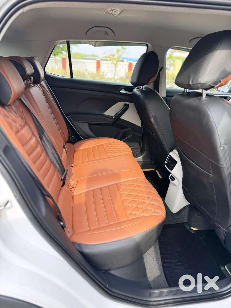 Volkswagen Taigun 1.0 Tsi Highline At, 2022, Petrol