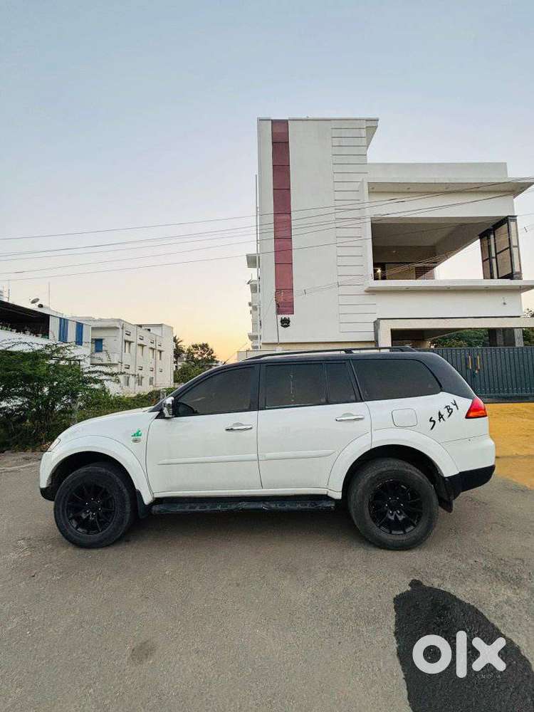 Mitsubishi Pajero Sport 2.5 Manual, 2012, Diesel