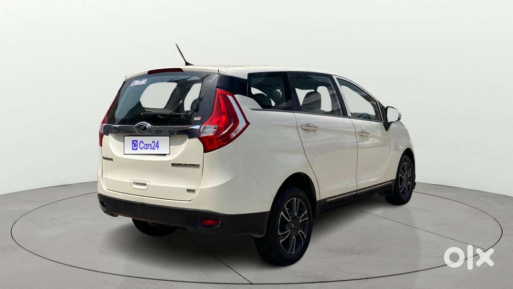 Mahindra Marazzo M8, 2018, Diesel