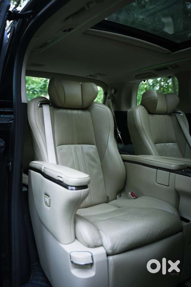 2022 Toyota Vellfire Automatic