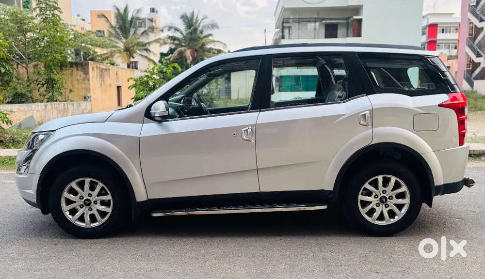 Mahindra XUV500 2015 W10 (Sunroof)
