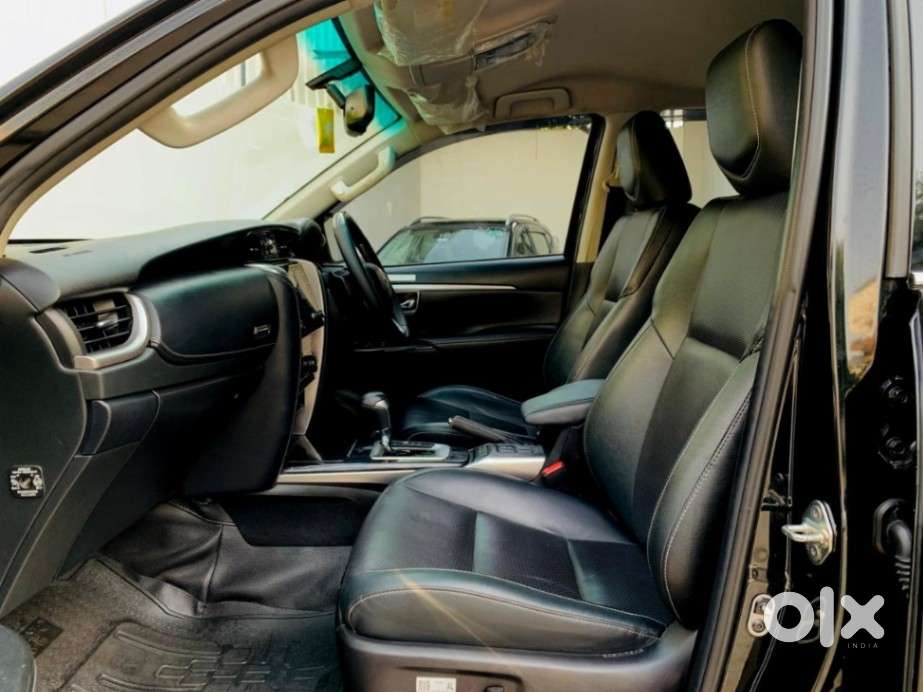 Toyota Fortuner [2021-ongoing] 2.7 2wd Petrol At, 2022, Petrol