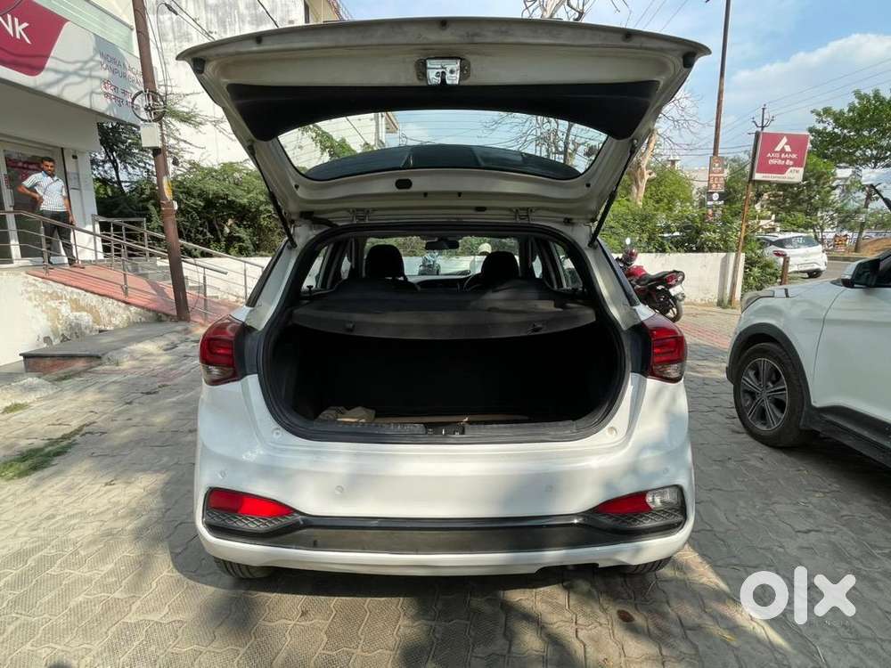 Top Model And Too Good Condition.