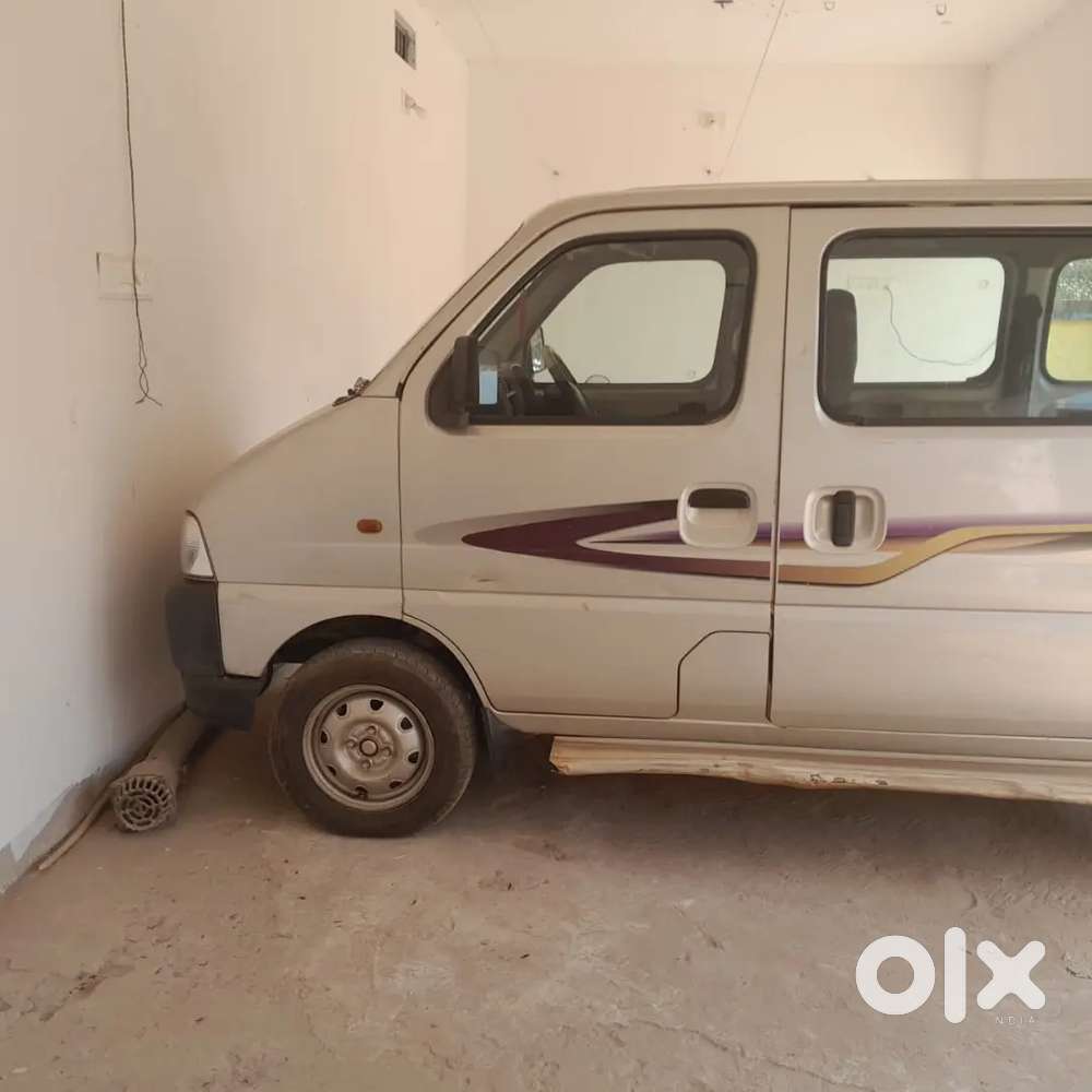 Maruti Suzuki Eeco 2011 Petrol 137800 Km Driven