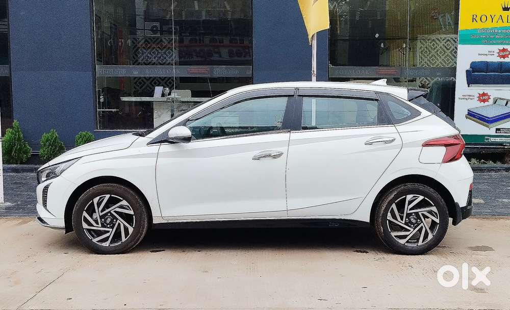 Hyundai New I20 1.2 Asta Ivt Dual Tone, 2025, Petrol