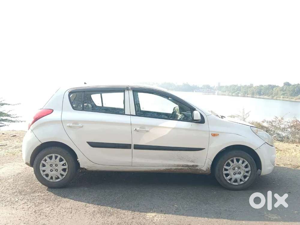 Hyundai I20 Magna
Pure Petrol 
Model 2010
Original Colour 
4th E