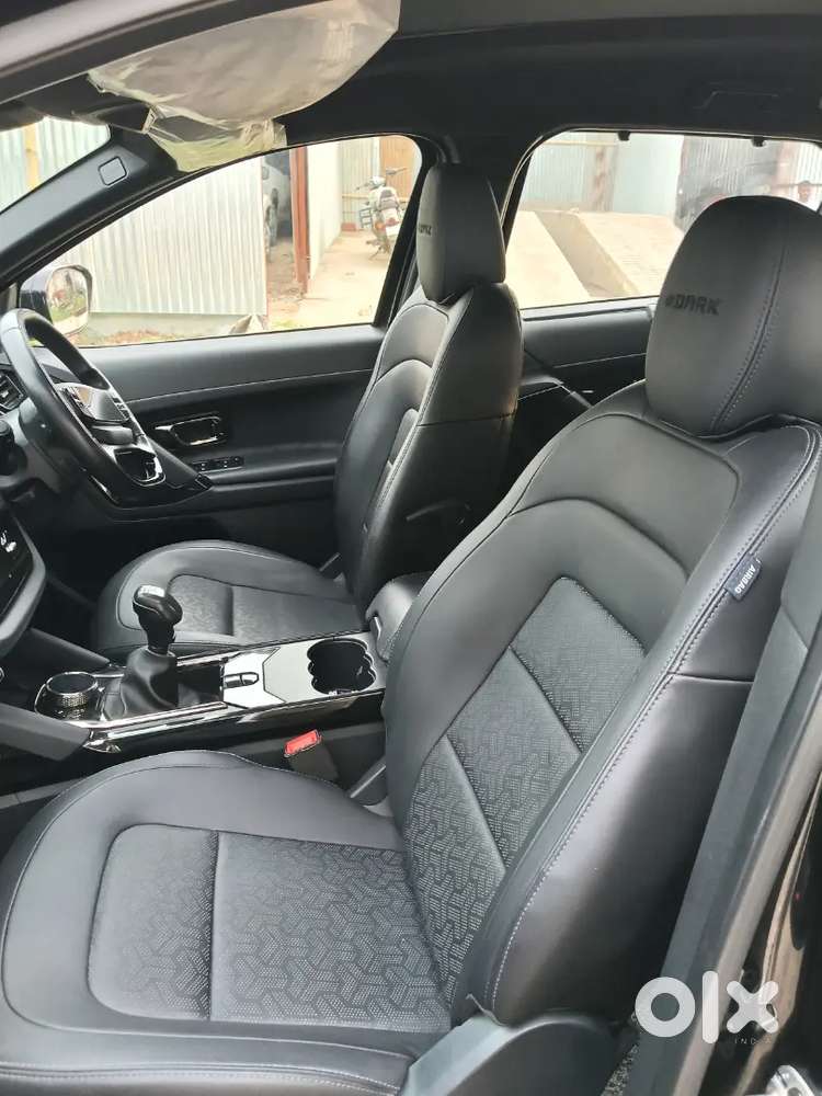 Tata Safari Diesel 2024 Manual Dark