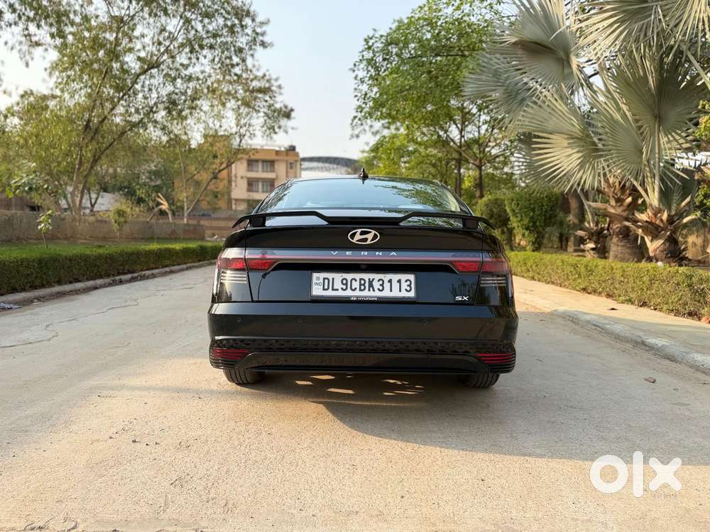 Hyundai Verna 1.5 Sx (o) Vtvt Ivt, 2025, Petrol