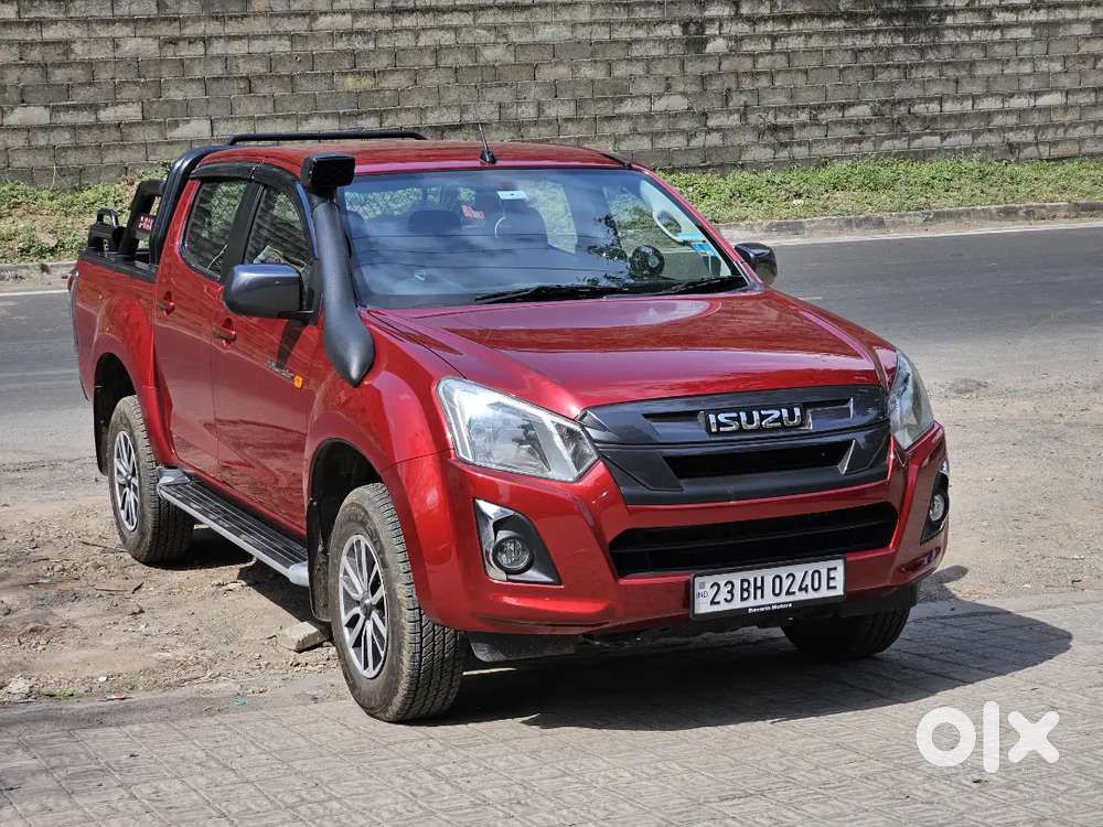 Isuzu Hi-lander 4x2 Mt 2023 Diesel 9050 Km Driven In Mint Condition