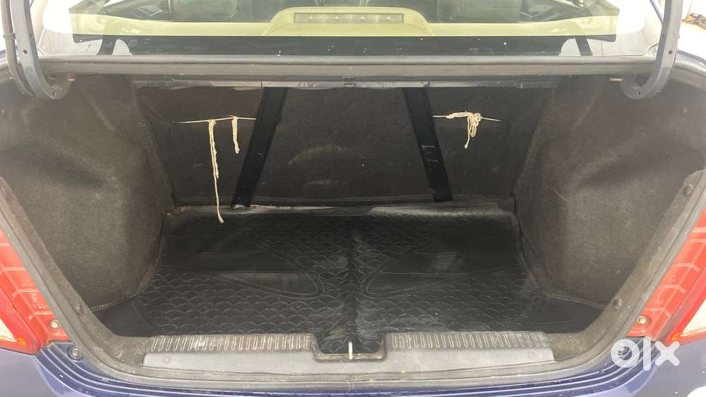 Maruti Suzuki Swift Dzire Amt Zxi, 2018, Petrol