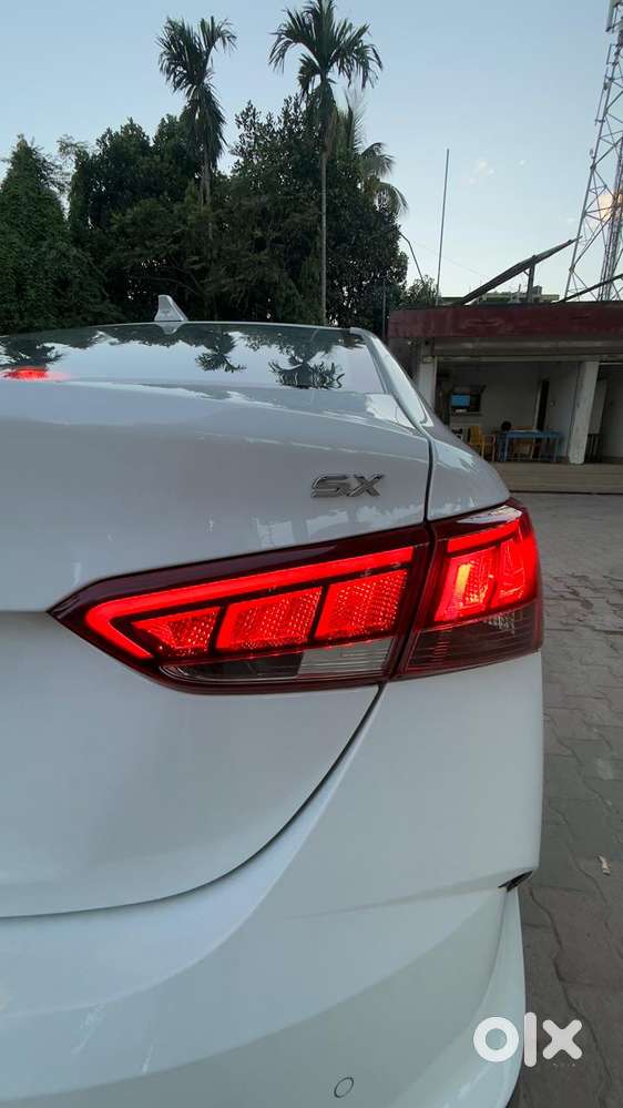 Hyundai Verna 1.5 Sx Petrol Mt, 2023, Petrol