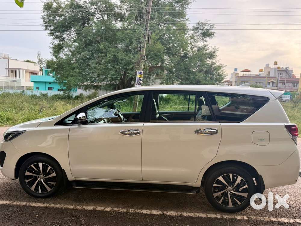 Toyota Innova Crysta 2021 Diesel Manual Car