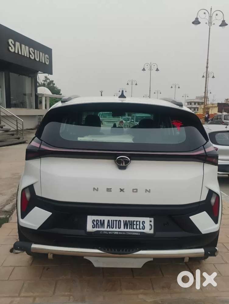 Tata Nexon Pure (s) 1.2 Petrol 6amt, 2024, Petrol