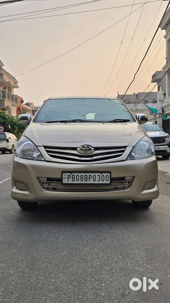 Toyota Innova 2.5 G (diesel) 7 Seater, 2009, Diesel