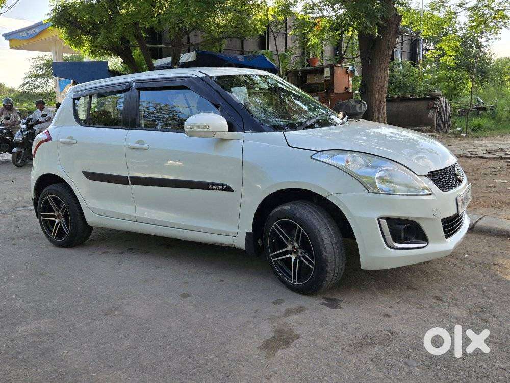 Maruti Suzuki Swift Vxi With Abs, 2017, Petrol