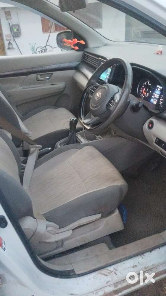 Toyota Rumion V Mt, 2025, Petrol