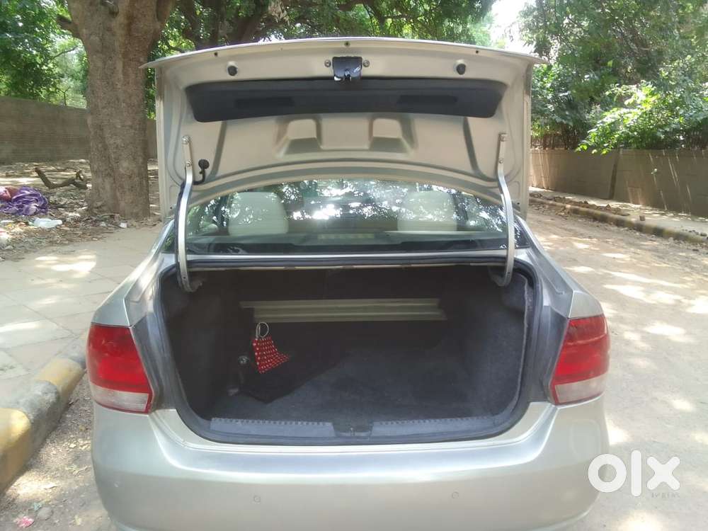 Volkswagen Vento 1.2 Tsi Highline Plus At, 2014, Petrol