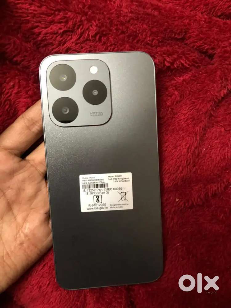 10 gb ram  256 storge 7000 battery mh