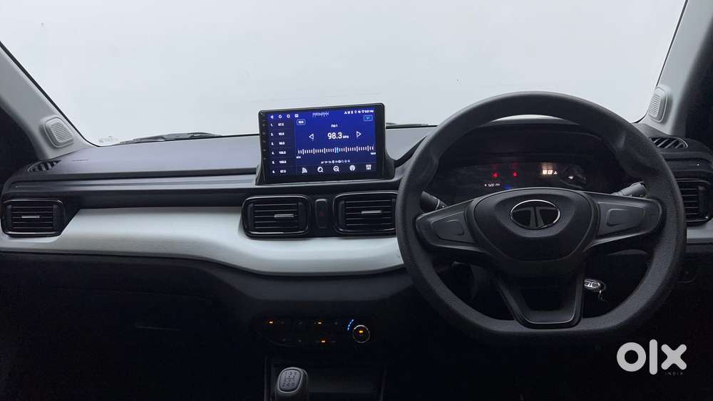 Tata Punch Pure, 2025, Petrol