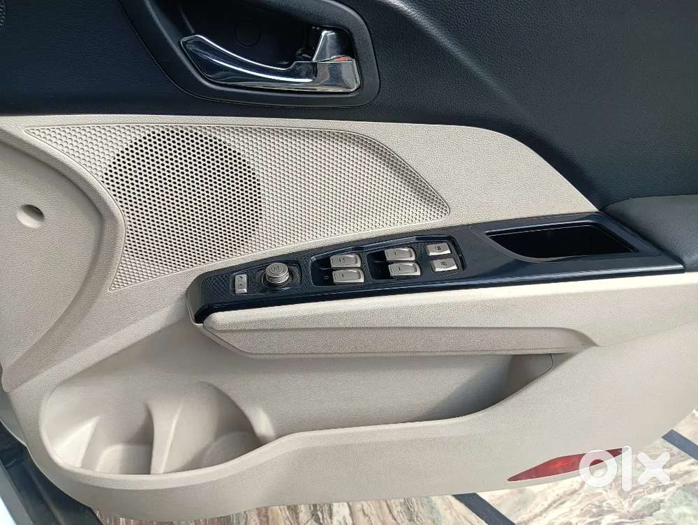 Mahindra Xuv300 2020 Diesel 30000 Km Driven