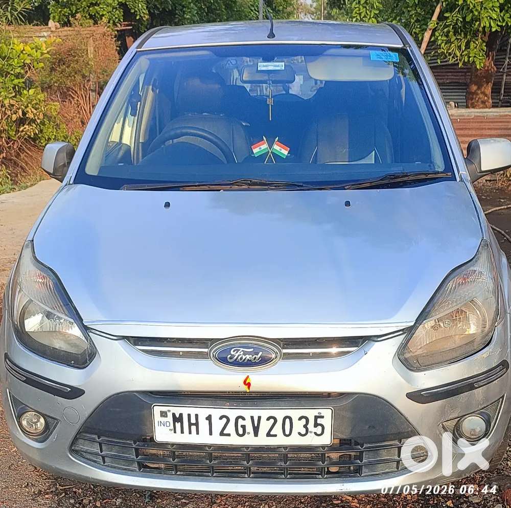 Good Conditions Take And Drive Family Car