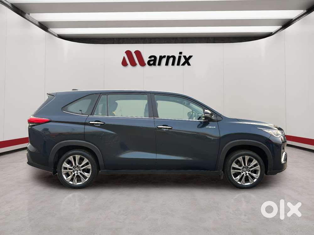 Toyota Innova Hycross 2.0 Zx Hybrid 7 Str, 2023, Petrol