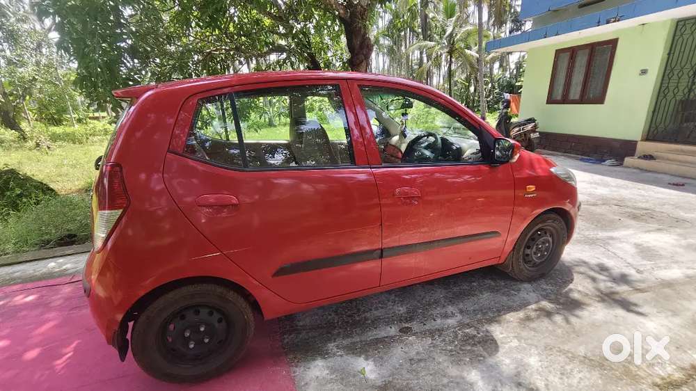 Hyundai I10 Sportz Petrol 2010