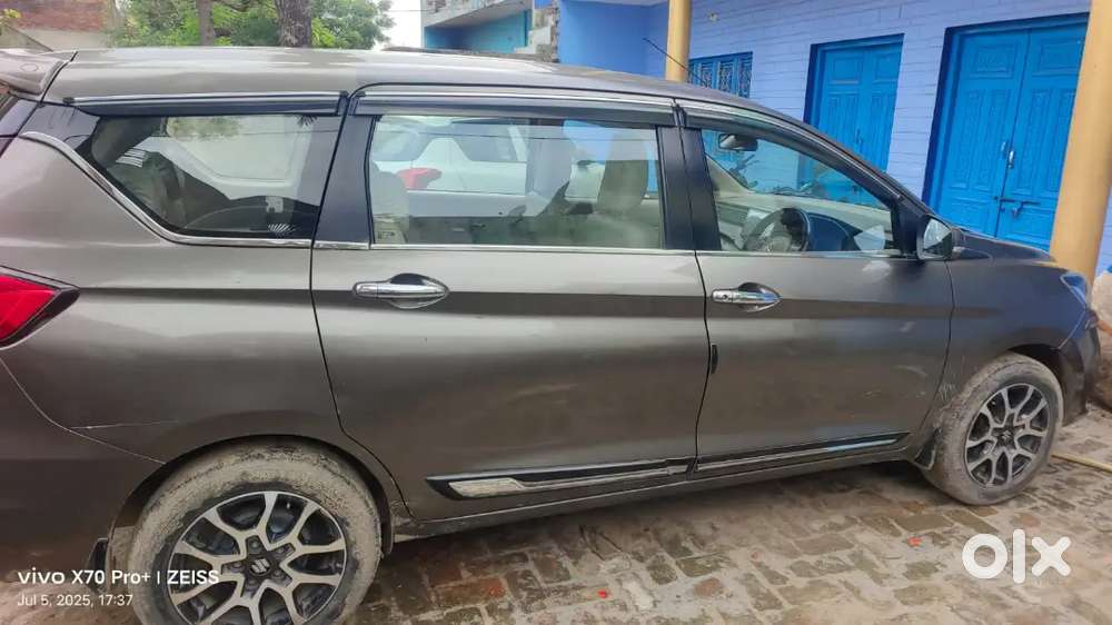 Maruti Suzuki Ertiga 2023 Cng & Hybrids 90000 Km Driven