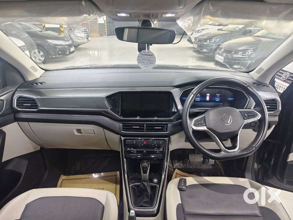 Volkswagen Taigun 1.0 Tsi Topline At, 2025