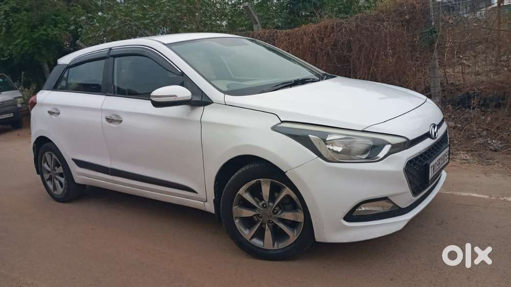Hyundai Elite I20 Sportz (o) 1.4, 2014, Diesel