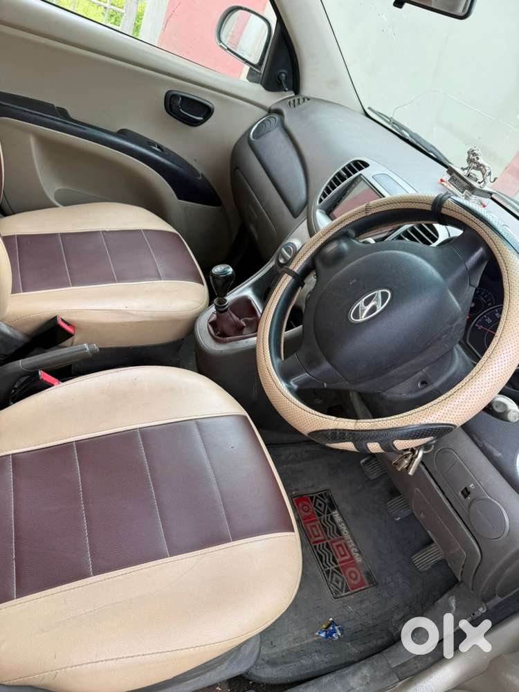 Hyundai I10 Magna O Petrol Automatic 2nd Owner 2012