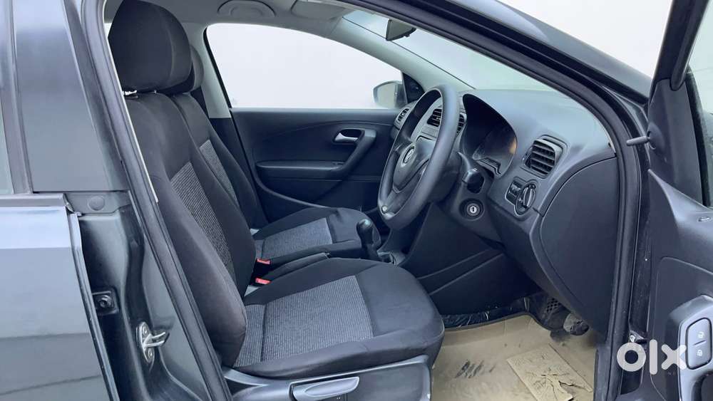 Volkswagen Polo Petrol Trendline 1.2l, 2015, Petrol