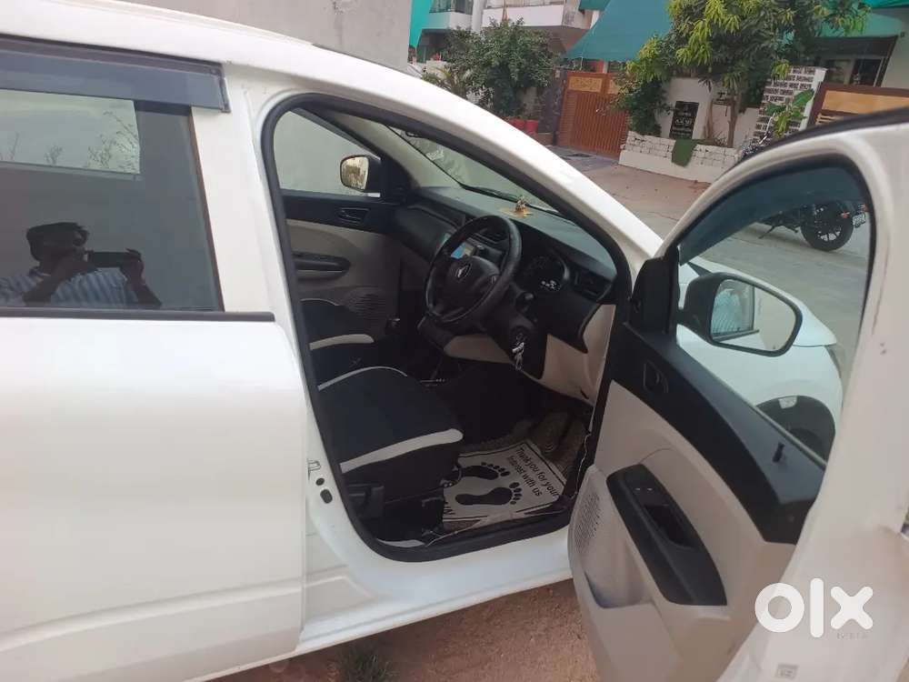 Renault Triber 2024 Petrol Well Maintained