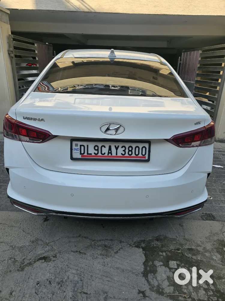 Hyundai Verna 2022 Petrol 27000 Km Driven