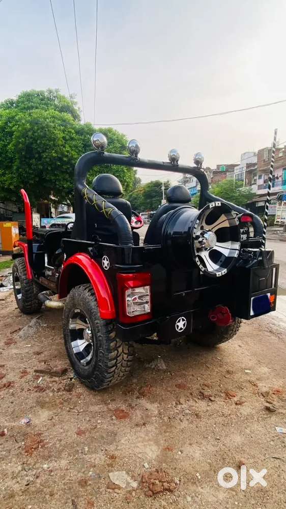 Mahindra Jeep Classic 2000