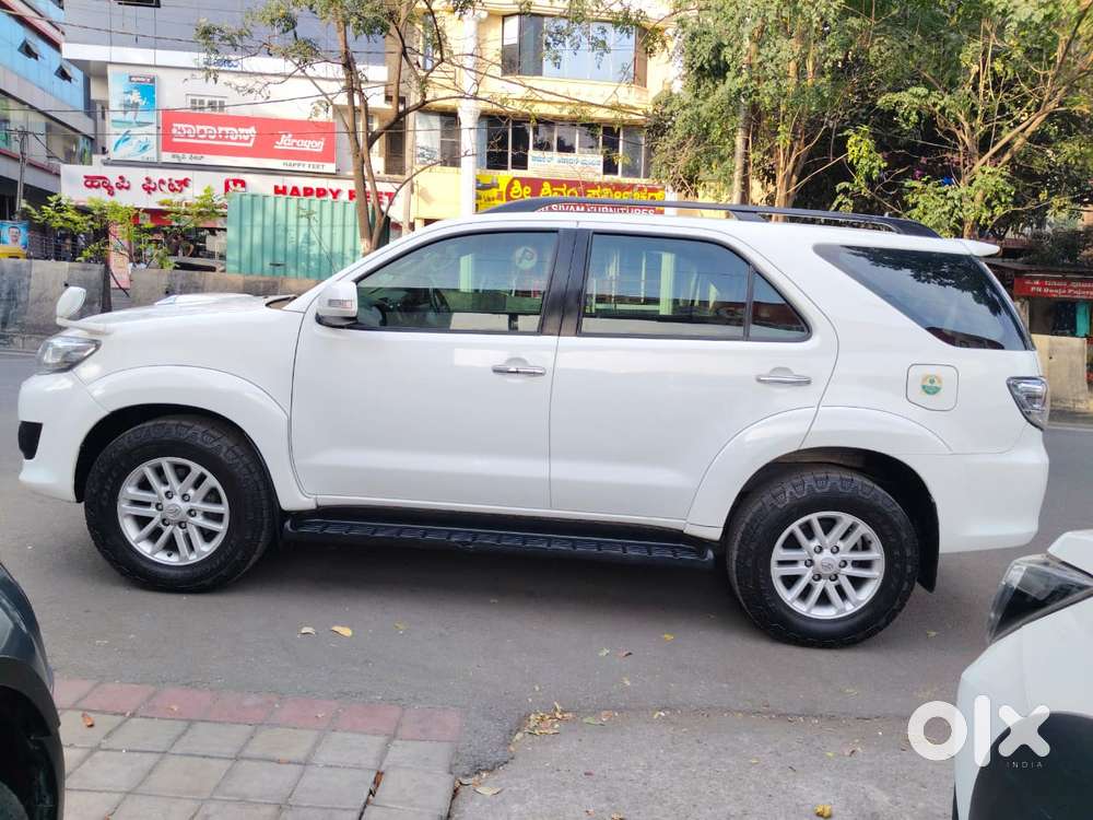 Toyota Fortuner 3.0 4x4 Manual, 2013, Diesel