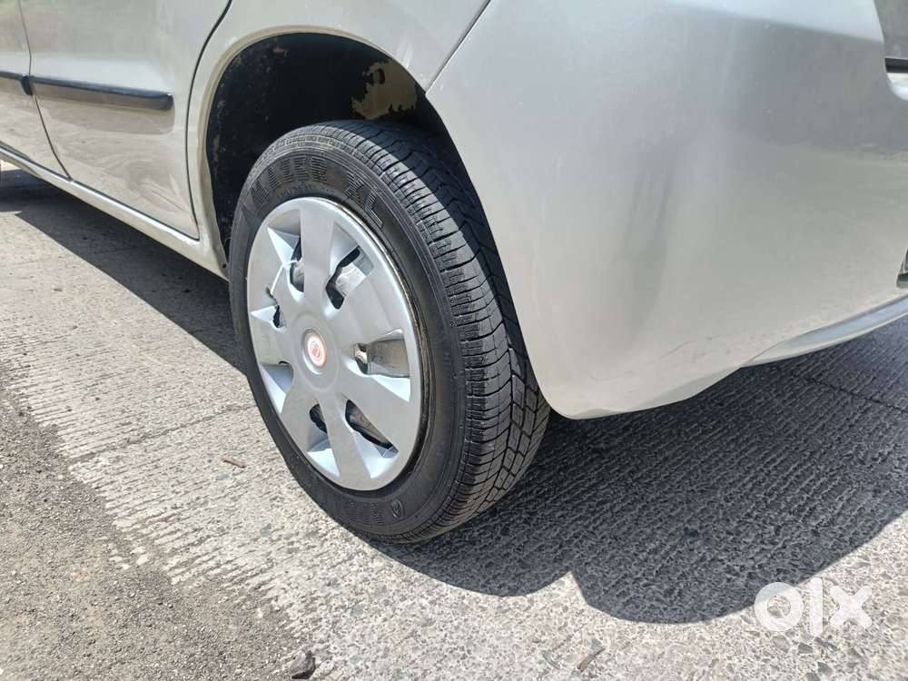 Maruti Suzuki Zen Estilo Lxi Bs Iv, 2013, Petrol