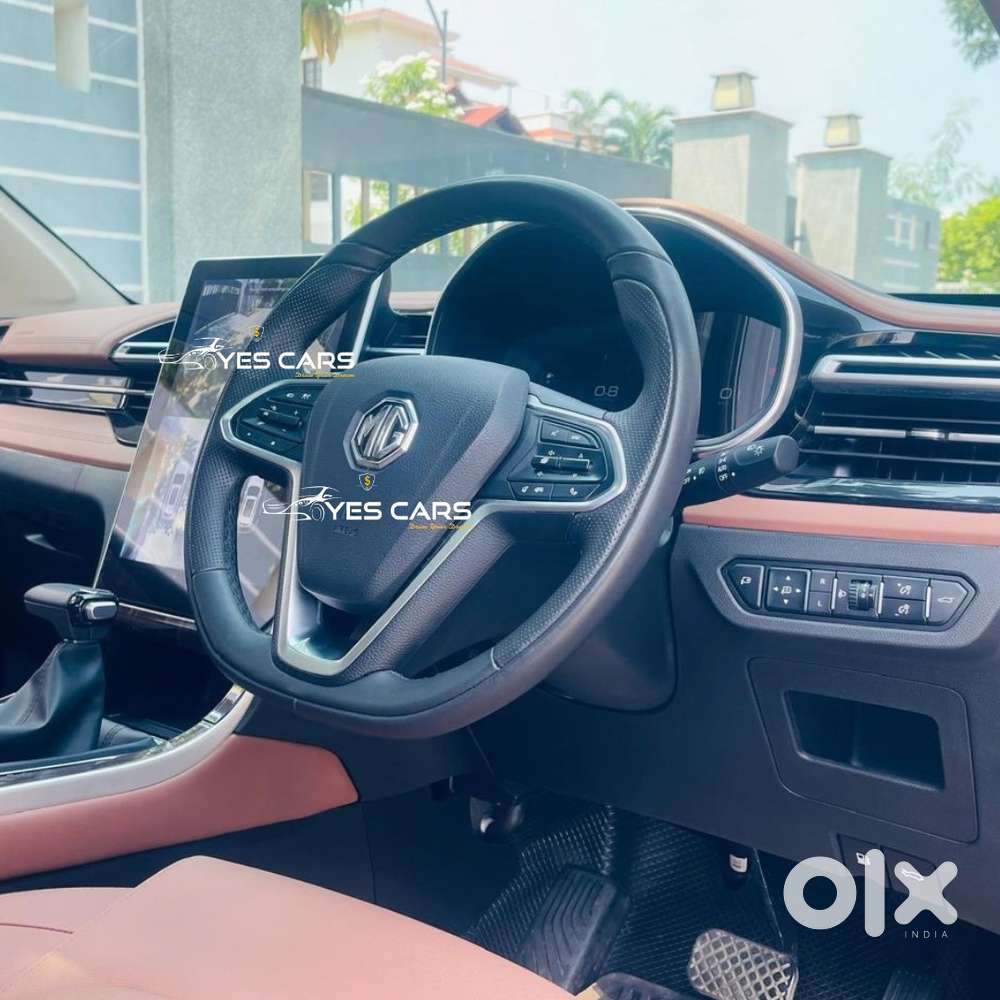 Mg Hector Plus Savvy Pro 1.5 Turbo Petrol Cvt 7 Str Dual Tone, 2024,..