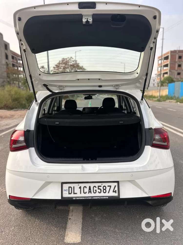 Hyundai I20 Sportz 1.2 Ivt, 2023, Petrol