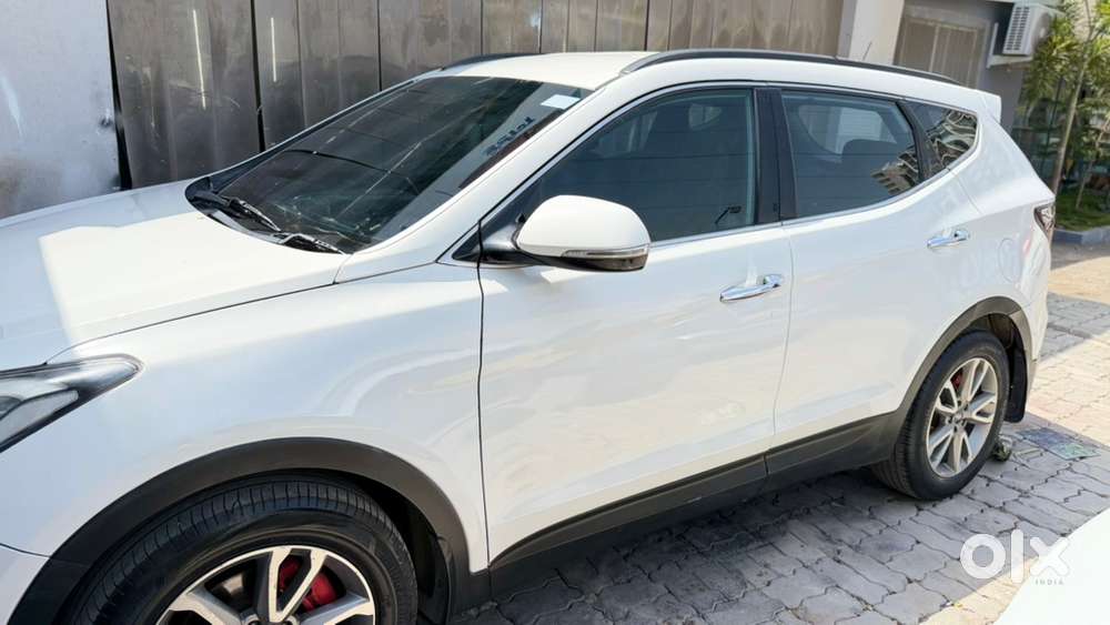 Hyundai Santa Fe Diesel 140000 Km Driven