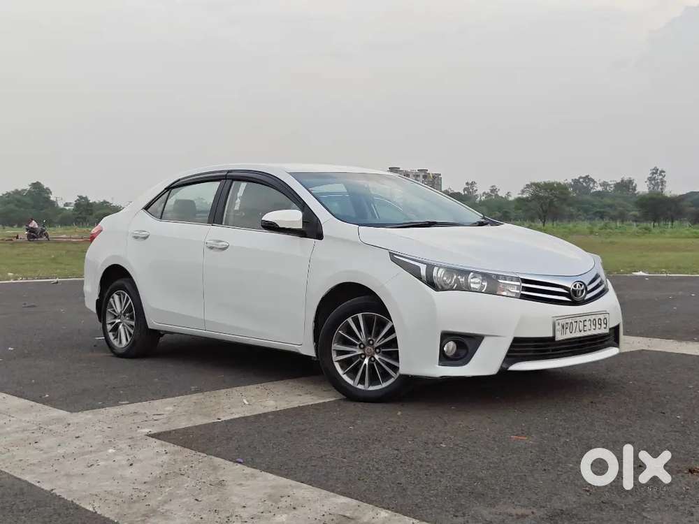 2016 Toyota Corolla Altis पेट्रोल ऑटोमैटिक